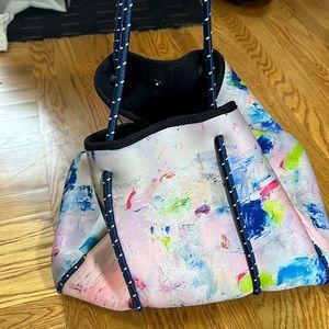 Large carry all bag and pouch NWOT